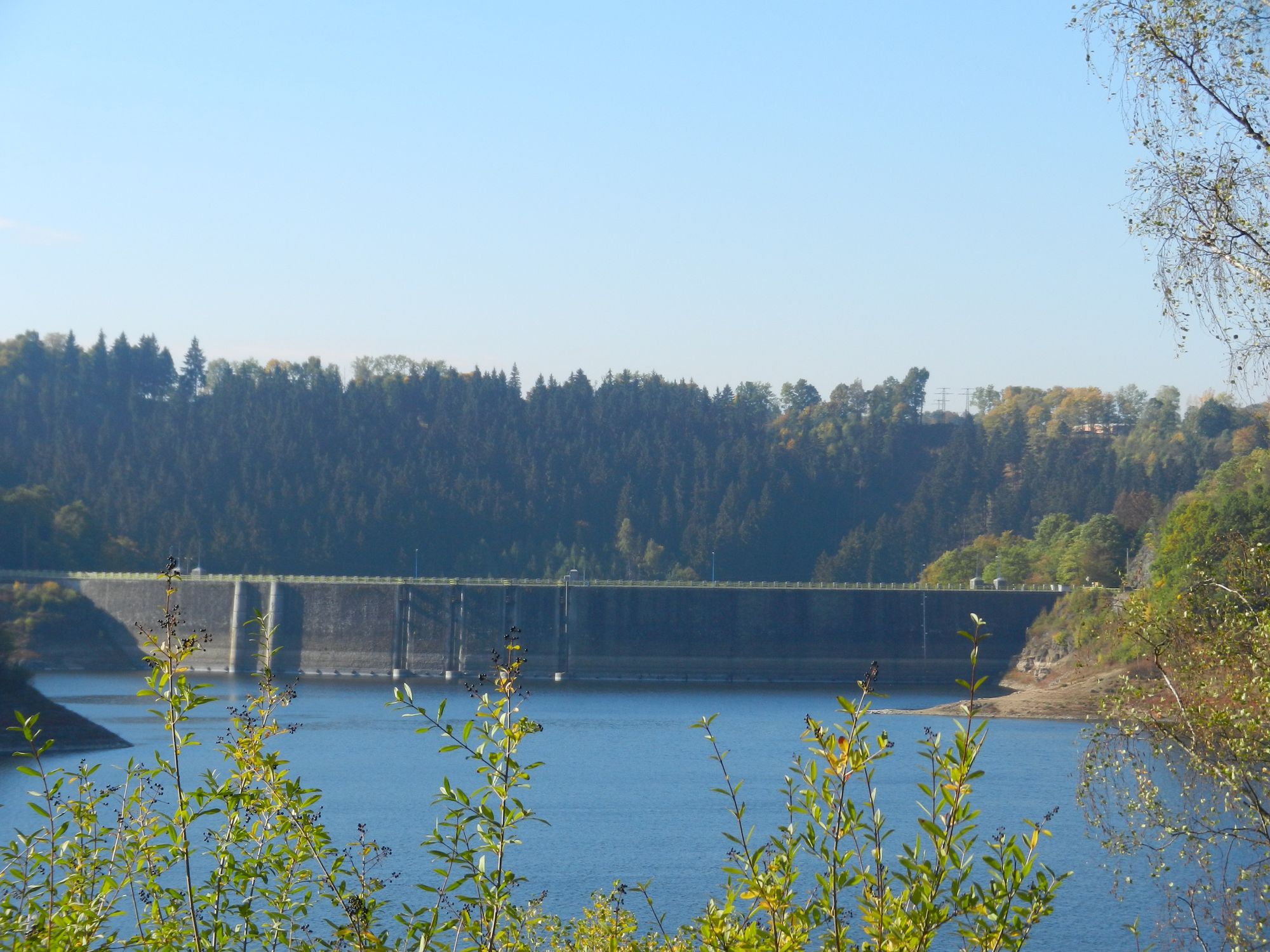 Jezioro Pilchowickie z zaporą