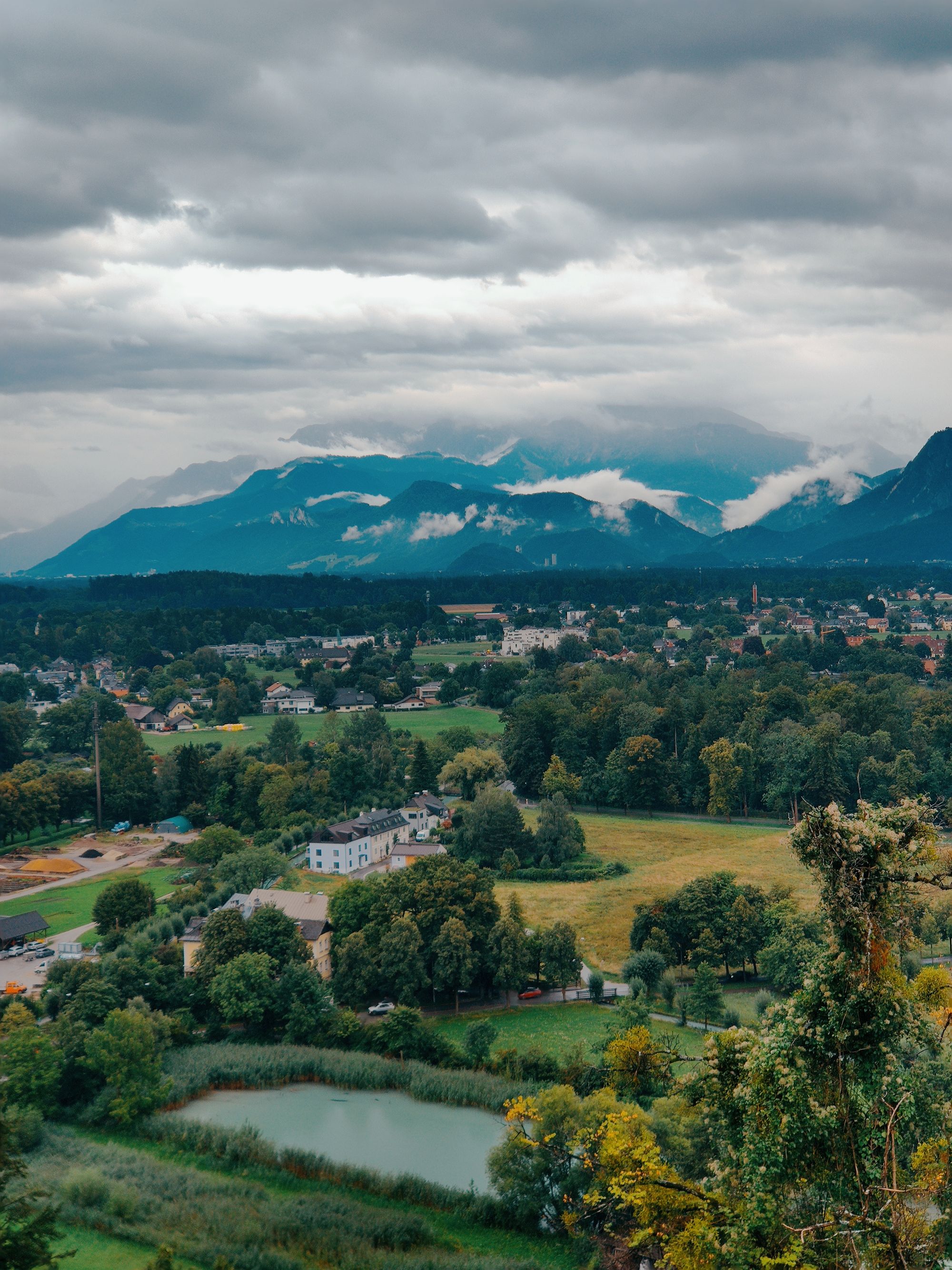 Widok z tarasu widokowego Richterhohe w Salzburgu